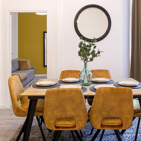 Wawelove Pilsudskiego - 3 Bedroom Apt. With Balcony And Free Parking! Kraków Exteriör bild