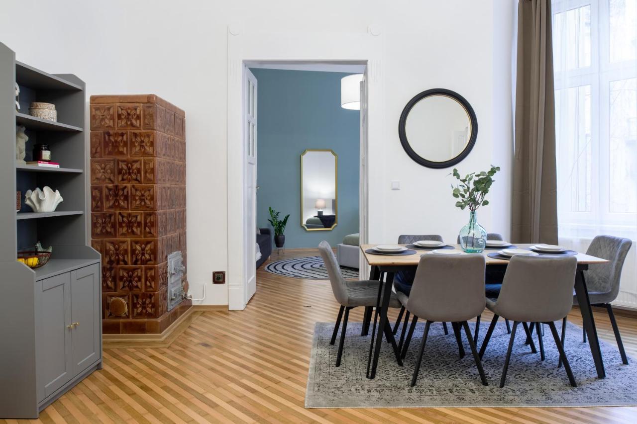 Wawelove Pilsudskiego - 3 Bedroom Apt. With Balcony And Free Parking! Kraków Exteriör bild