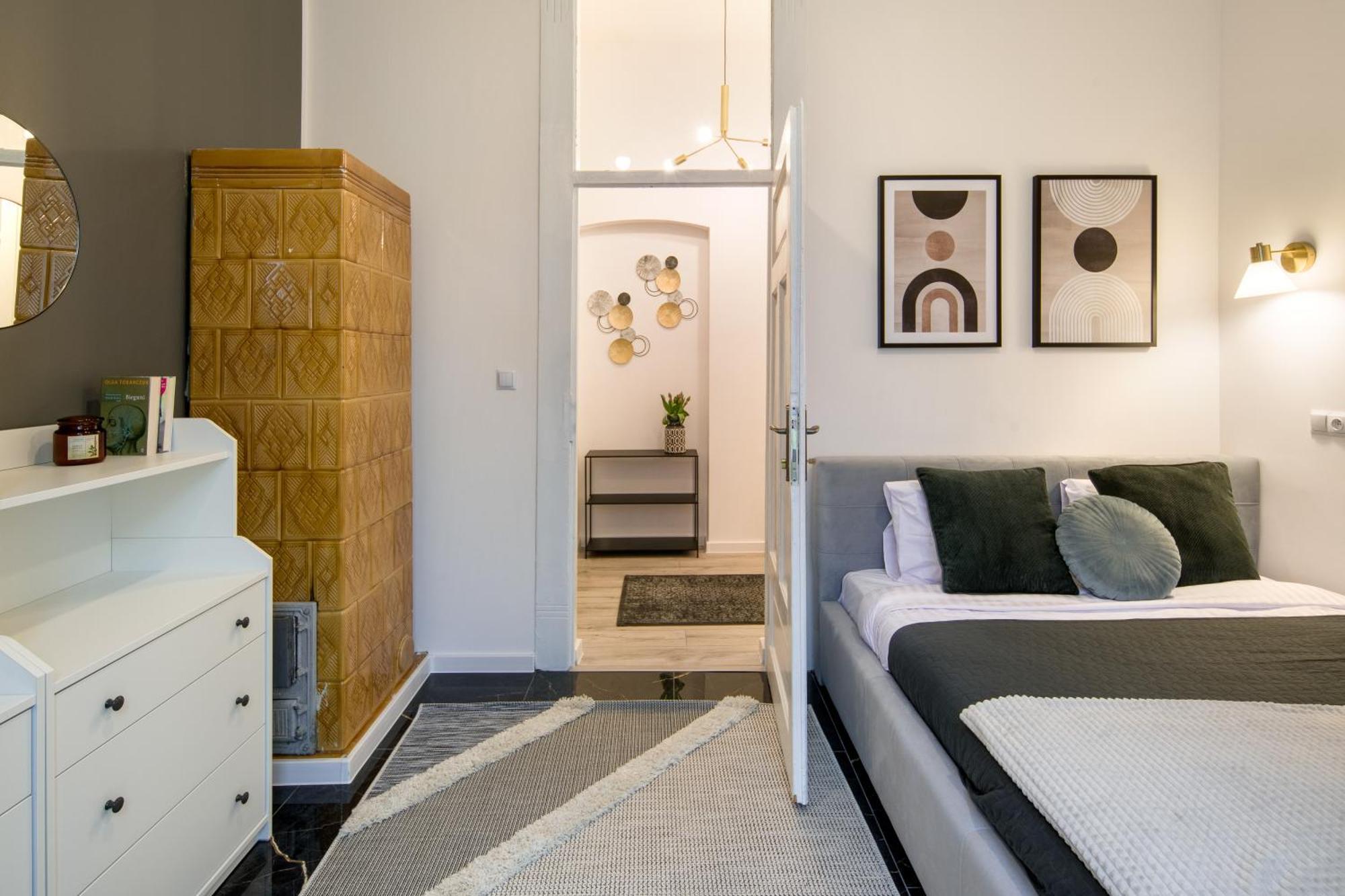 Wawelove Pilsudskiego - 3 Bedroom Apt. With Balcony And Free Parking! Kraków Exteriör bild