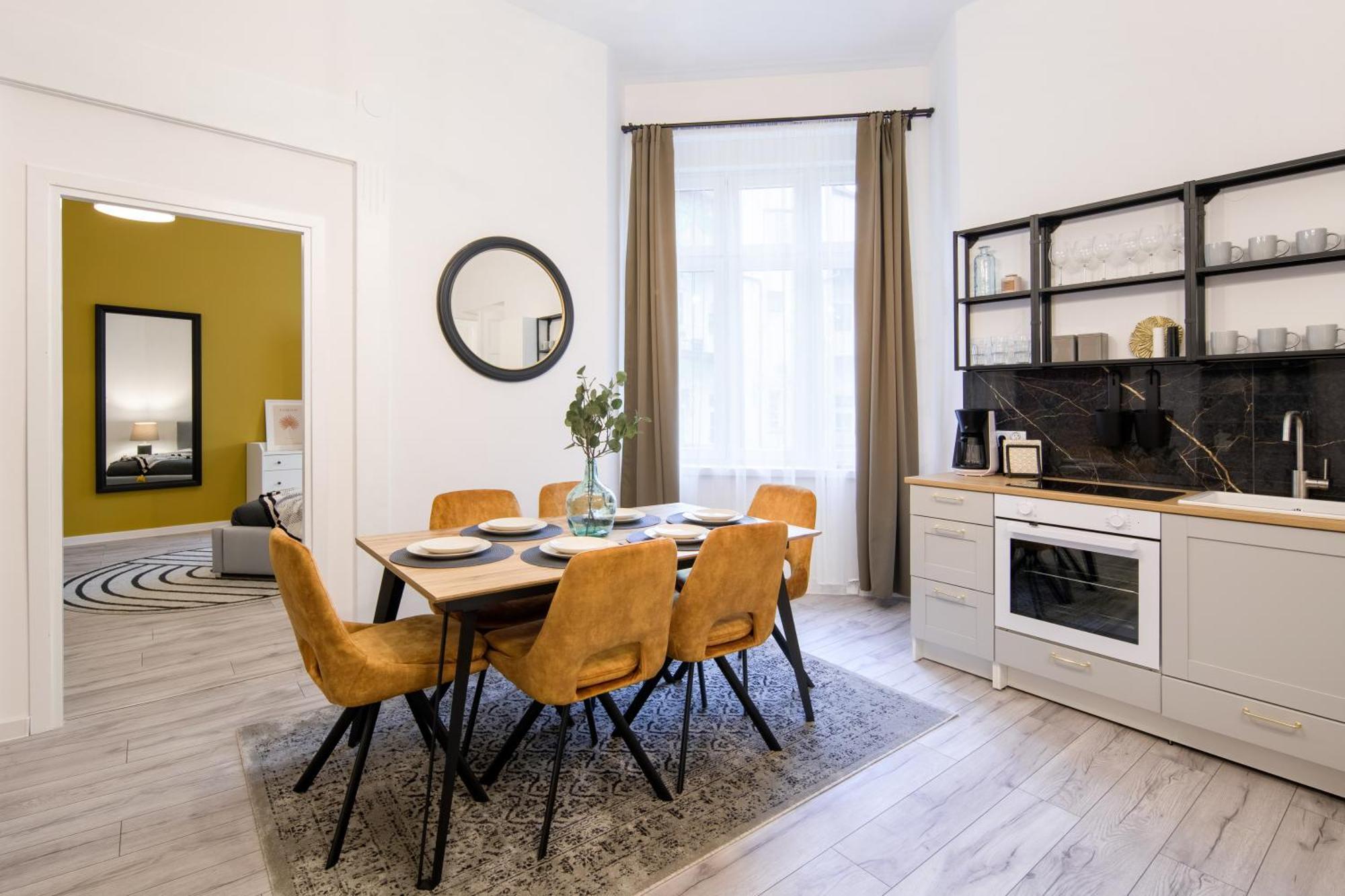 Wawelove Pilsudskiego - 3 Bedroom Apt. With Balcony And Free Parking! Kraków Exteriör bild